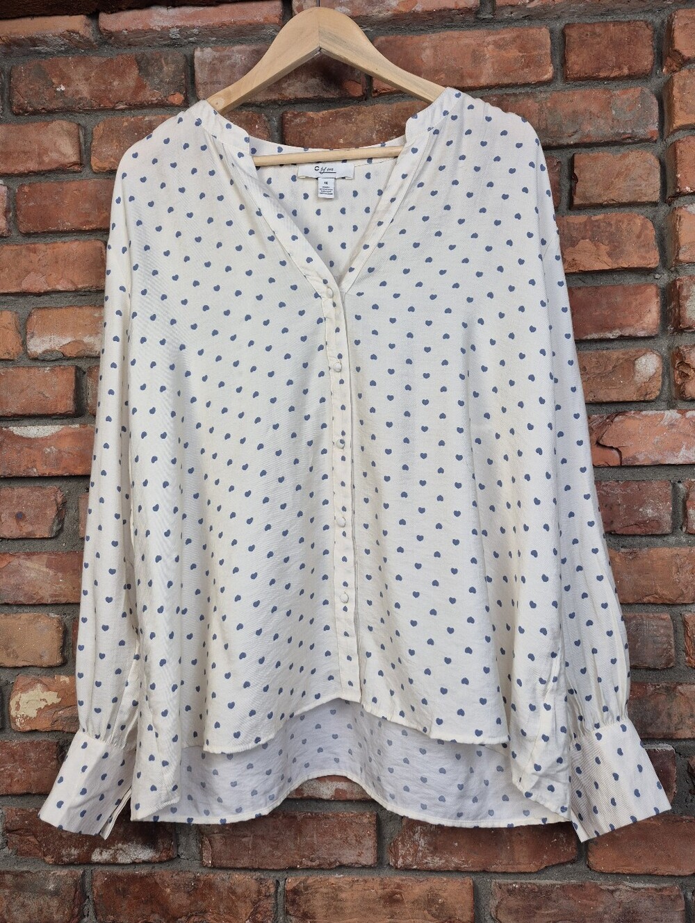 C By One Ivory Blue Heart Print Blouse 1X Romantic Boho Poet Sleeve Top - Picture 2 of 9